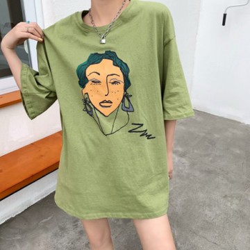 MOCO古著感少女印花圓領落肩寬鬆棉質T恤L~2XL