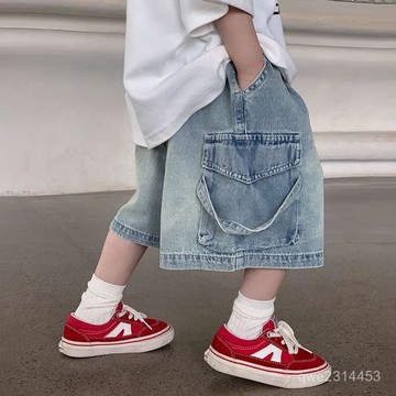 店鋪熱賣！兒童牛仔短褲夏季新款男童休閒百搭中褲小男孩五分褲潮酷 兒童休閒短褲 韓版牛仔褲 男童牛仔褲 牛仔五分褲 短褲男