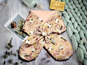 日本薄棉布百華繚蘭燙金粉底北長尾山雀蝴蝶結圍脖-不分年齡圍脖-