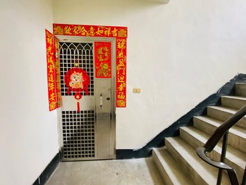 宏平/漢民/孔鳳商圈 小港森林公園  三房三樓美寓｜高雄市小港區松金街