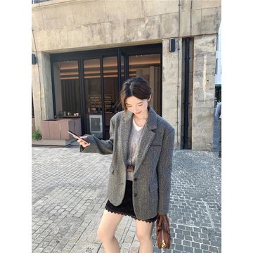 WTT萬太太復古羊毛毛呢西裝外套女秋冬高級感人字紋墊肩寬松西服