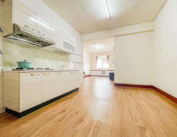 巨蛋商圈~低總價翻新優質3房公寓｜高雄市鼓山區文信路