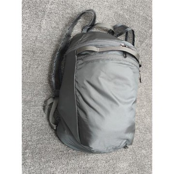 新款 HELIAD15升折疊輕便雙肩包旅行背包透氣防水純色ins