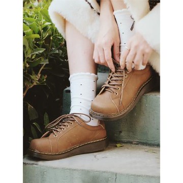 耳語森林日系森女復古黃棕色古著大頭萌馬丁單鞋