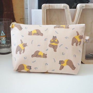 【防水瑜珈熊】拉鏈 化妝包 雜物包 收納 膠膜防水