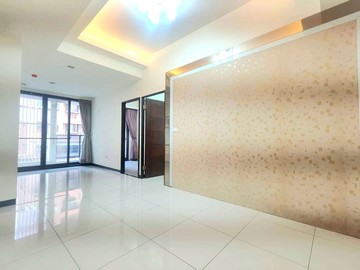 桃園寶山商圈.稀有14年屋.美3房車｜桃園市桃園區民有三街