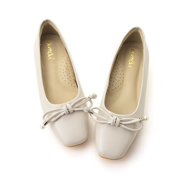 (36.38最後一雙)(特價品)水鑽珍珠蝴蝶結平底鞋 杏 FF13-6BE