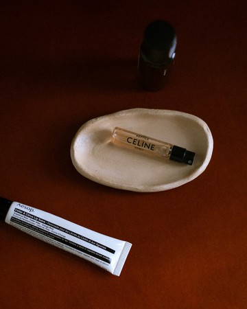 103 手捏小池・器皿