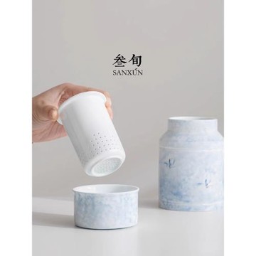 叁旬手繪蘭花泡茶杯大容量茶水分離杯子辦公室陶瓷帶蓋過濾馬克杯