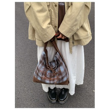 🔥臺灣出貨🔥韓系大容量托特包設計感手提包女包包韓國小衆女包單肩包斜挎包