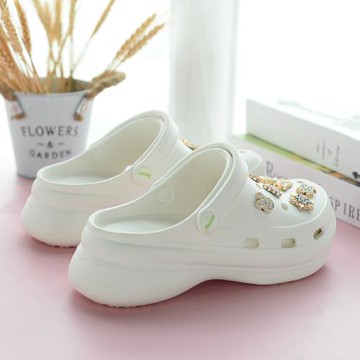 洞洞鞋女厚底外穿新款夏季水鉆增高防滑時尚透氣高跟松糕沙灘涼鞋