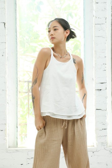 OMAKE 雙層傘擺細肩帶上衣 白