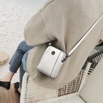 【免運/可開票】台灣公司 肩背包 側背包 女士包包 手提包 帆布包 真皮包 包包新款斜挎手機迷你小包高級質感小眾秋冬真皮設計女包