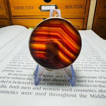 雙面瑪瑙鑲嵌銅鍍銀圓盒