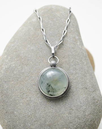 幸運草-葡萄石‧背面鏤空幸運草‧硫化純銀手工鍊項鍊