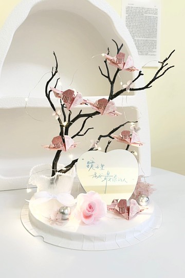 【獨家】怦然心動樹 售價含現金600 附贈禮盒、三段式燈飾