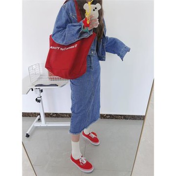 2026年新款紅色字母帆布包Famous For Pizza同款oversize大容量包