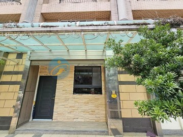 竹北朝南屋況好大透天  附平車 可做店面｜新竹縣竹北市文化街