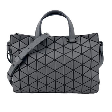 ISSEY MIYAKE 三宅一生 BAOBAO TONNEAU MATTE 斜背手提兩用包-深灰