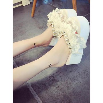 人字拖女高跟松糕厚底珍珠蕾絲夾趾涼拖2024夏新品坡跟沙灘涼拖鞋