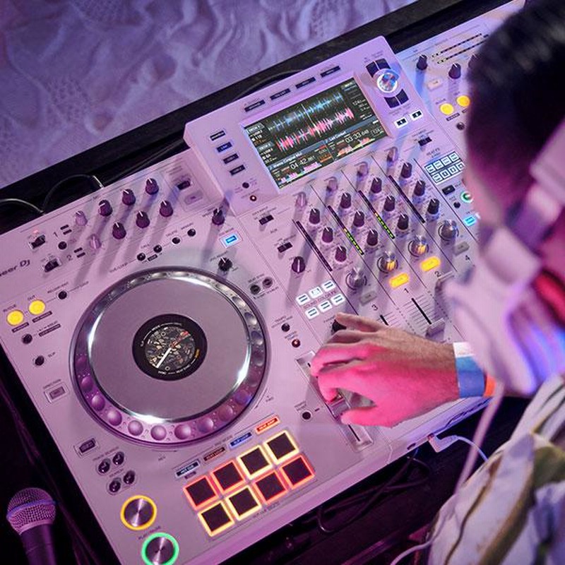 Pioneer DJ XDJ-XZ ホワイト DJコントローラー Pioneer DJ XDJ-XZ-W White 4-Channel Standalone Controller