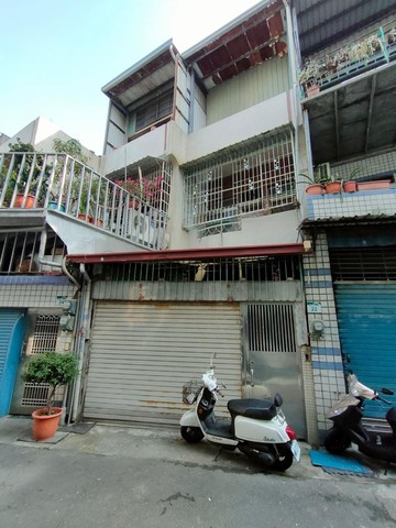 【買屋送靈感】文藻綠園道旁透天，想怎麼改都可以！｜高雄市三民區鼎貴路