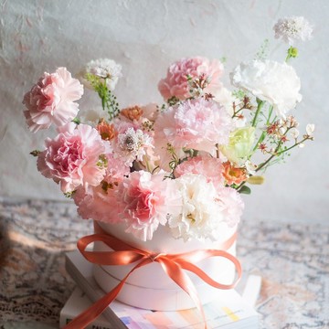 【鮮花禮盒】溫柔粉花盒 | 鮮花桌花 | 生日  | 開幕 | 可客製