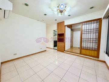 新店輕軌捷運安興路三圓羅馬2房+車位｜新北市新店區安興路