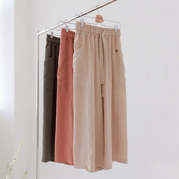 【MACACA】綴香草口袋寬褲 - BKE7914 養生薑