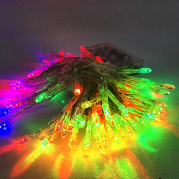 摩達客 聖誕燈LED燈串100燈電池燈-四彩光/透明線(高亮度又環保)