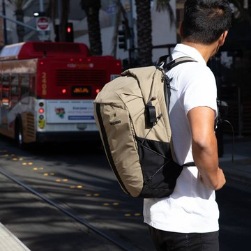 Incase allroute cheap rolltop backpack