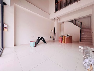 A★鼎金商圈金獅湖｜三民高中臨路面寬4米G3店面｜高雄市三民區金山路