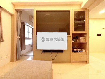 R14巨蛋【水丰尚】擁更衣室的明亮頂客宅｜高雄市左營區保靖街