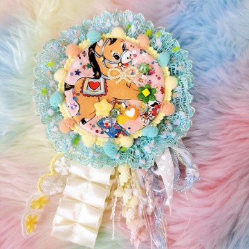 復古小動物珠繡別針-小馬款