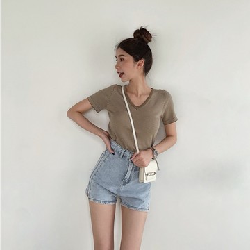 【Aa.chic】休閒V領細條紋針織上衣(三色)女裝/休閒/V領/細條紋/針織/上衣【C136908】