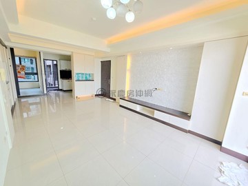 國昌城中星超美四房+大平車#景觀學區宅｜高雄市楠梓區裕昌街