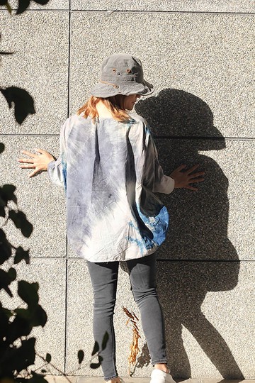 風格個性後寬立裁植物染襯衫