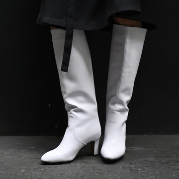 簡約優雅-圓頭寬筒高跟及膝靴-白色