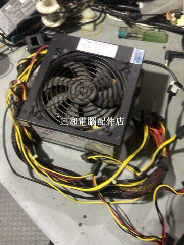 信賴獨顯王 300W 電源供應器 台式機專用 24Pin CPU供電 接口完整 测試良好【三和電腦配件店】