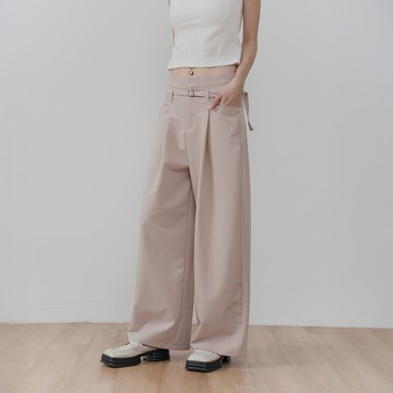 QUEENSHOP_ S 女裝 簡約低腰寬版西裝長褲附皮帶-奶茶S/M/L 現+預【04030524】