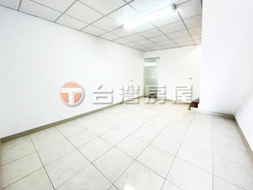 ★高雄美濃★美濃國中市區翻新透天｜高雄市美濃區合和路