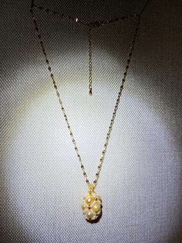 Meppy 幸運的金色松果