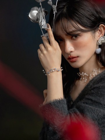 偷渡旅客。MUCHAT手作米珠水晶枝芽手鍊