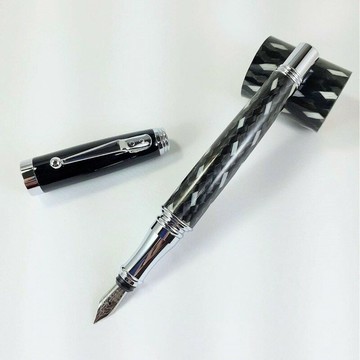 強強滾p-黑白碳纖維鋼筆*手編立體碳纖維 *Carbon Fiber*德國筆尖*卡式墨水吸墨器