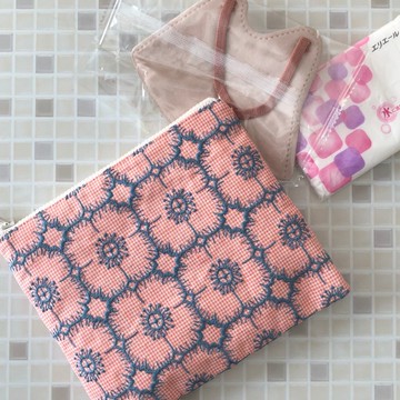 anemone mina perhonen 流行圖案 手工製作帶口袋的扁平袋