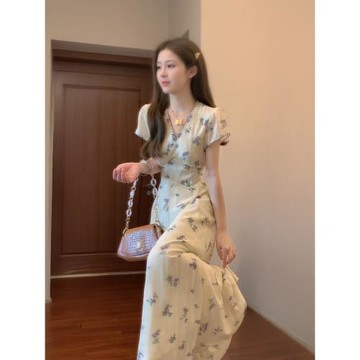 (免運)韓系法式氣質V領刺繡短袖連衣裙女裝夏季新款收腰顯瘦絕美長裙子