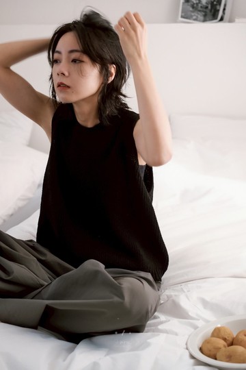 山藥線織圓領背心 - 山藥黑 現貨