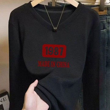 衣時尚 大碼上衣 長袖T卹 印花上衣 T恤衫 內搭 中大尺碼 S-3XL新款V領打底衫外穿顯瘦遮肉長袖上衣-7186.