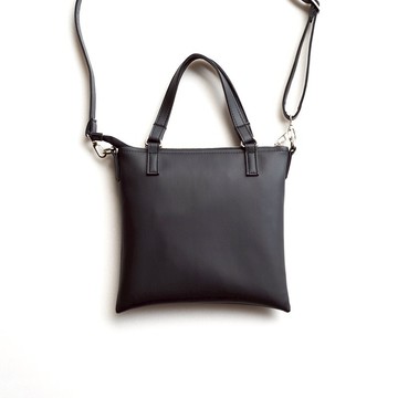 百搭極簡吐司方包 手提肩背兩用 Black / 黑色