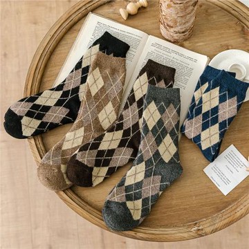 菱格羊毛襪女長筒復古純棉加厚秋冬軟糯菱形格中筒女士保暖英倫風